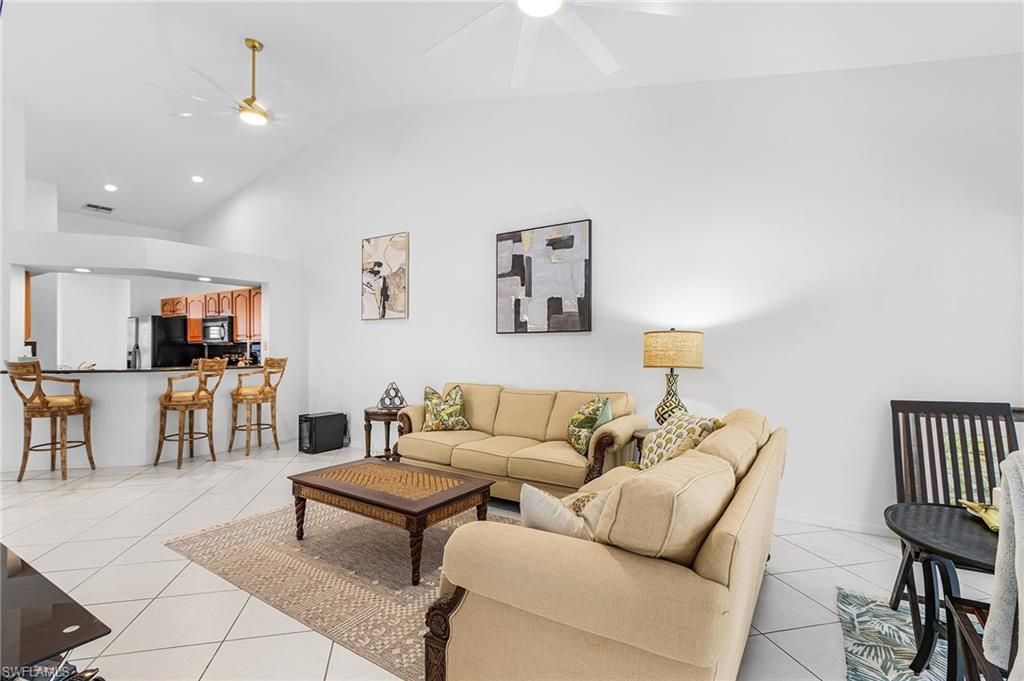 760 Wiggins Lake Dr, Unit 206, Naples, FL 34110 Photo