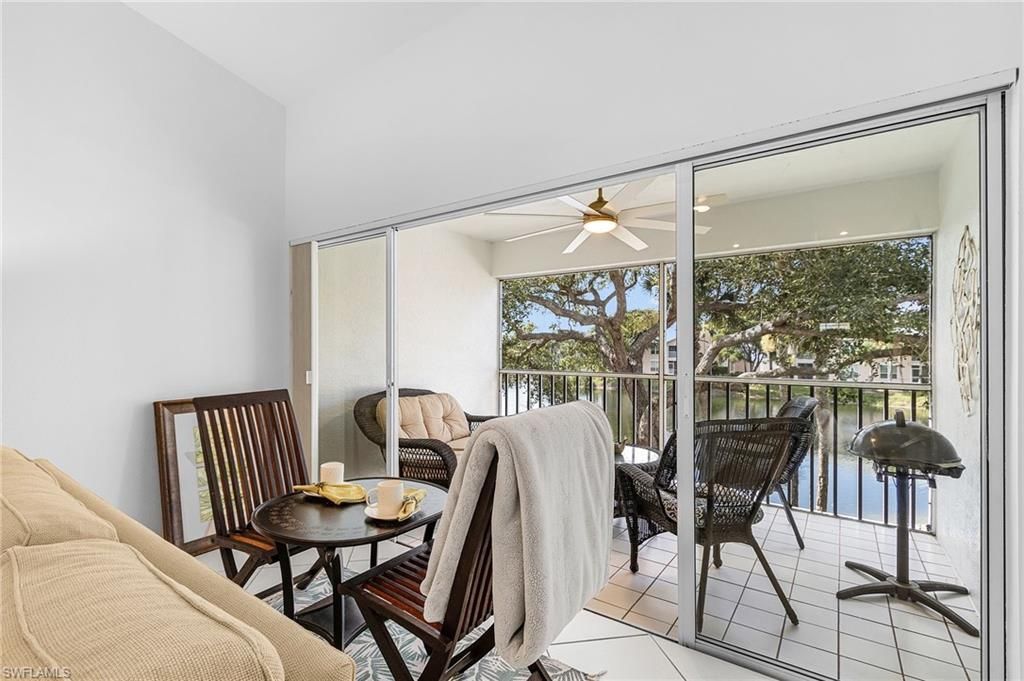 760 Wiggins Lake Dr, Unit 206, Naples, FL 34110 Photo