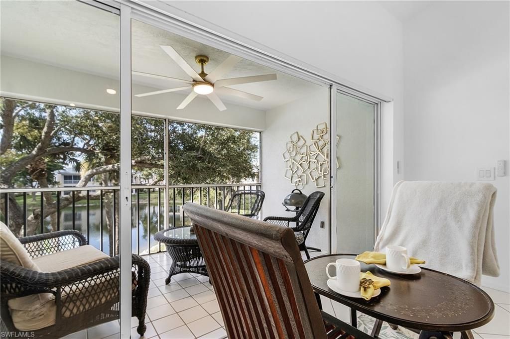 760 Wiggins Lake Dr, Unit 206, Naples, FL 34110 Photo