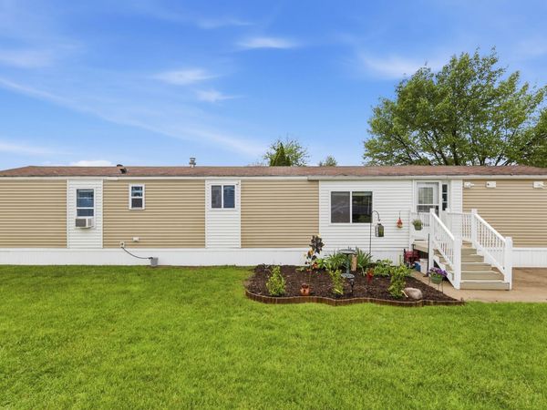 4446 Jardin Drive NW, Walker, MI 49534