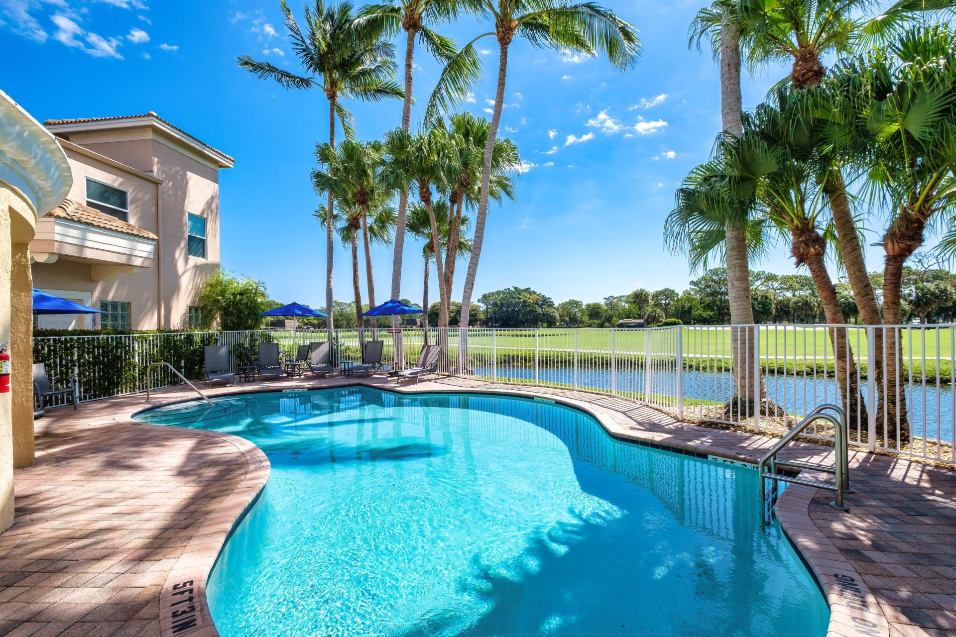 401 Resort Lane, Palm Beach Gardens, FL 33418 Photo