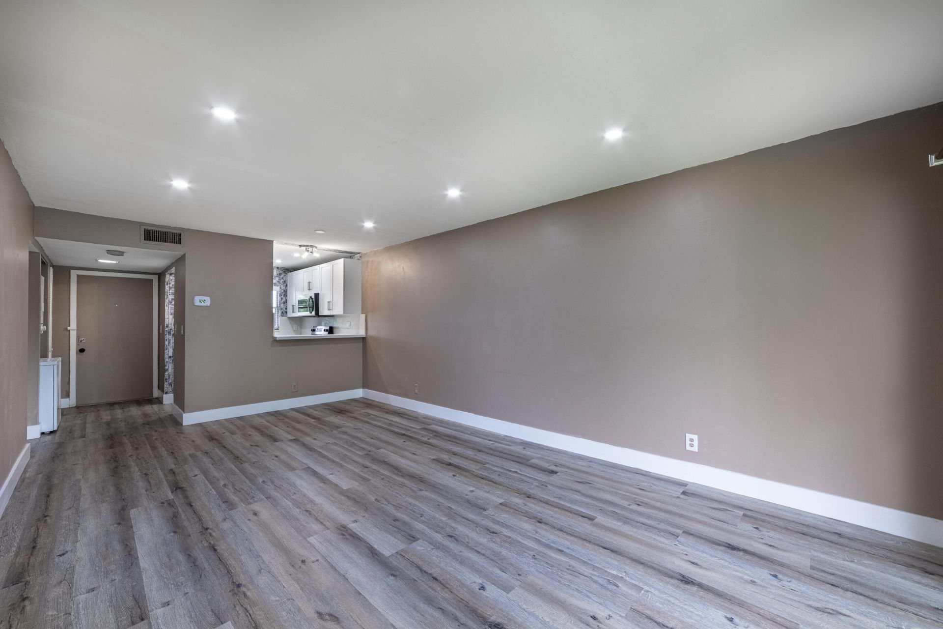 2755 W Atlantic Avenue, Unit 1210, Delray Beach, FL 33445 Photo