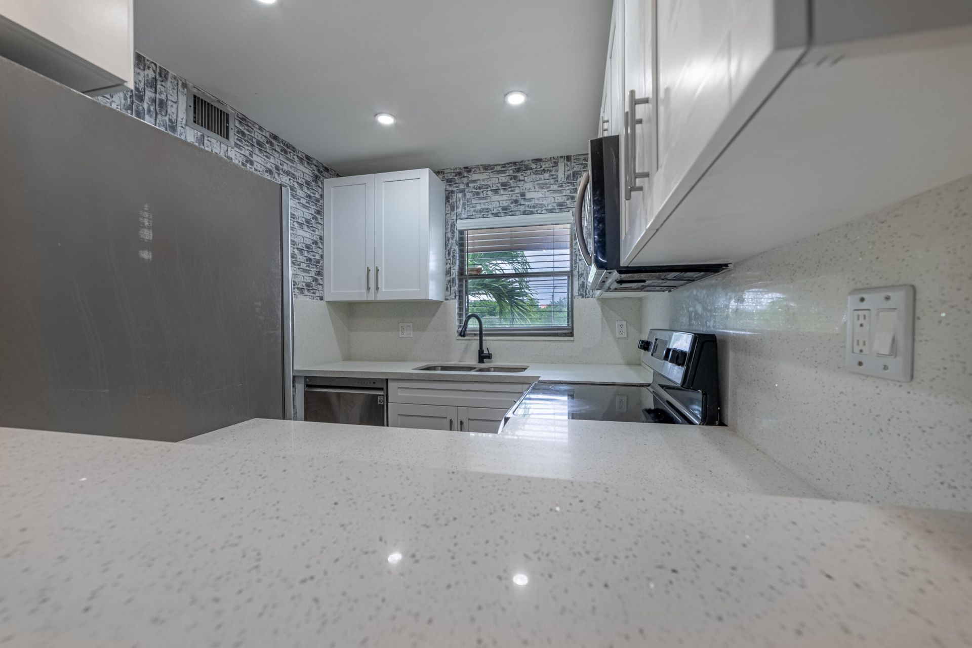 2755 W Atlantic Avenue, Unit 1210, Delray Beach, FL 33445 Photo