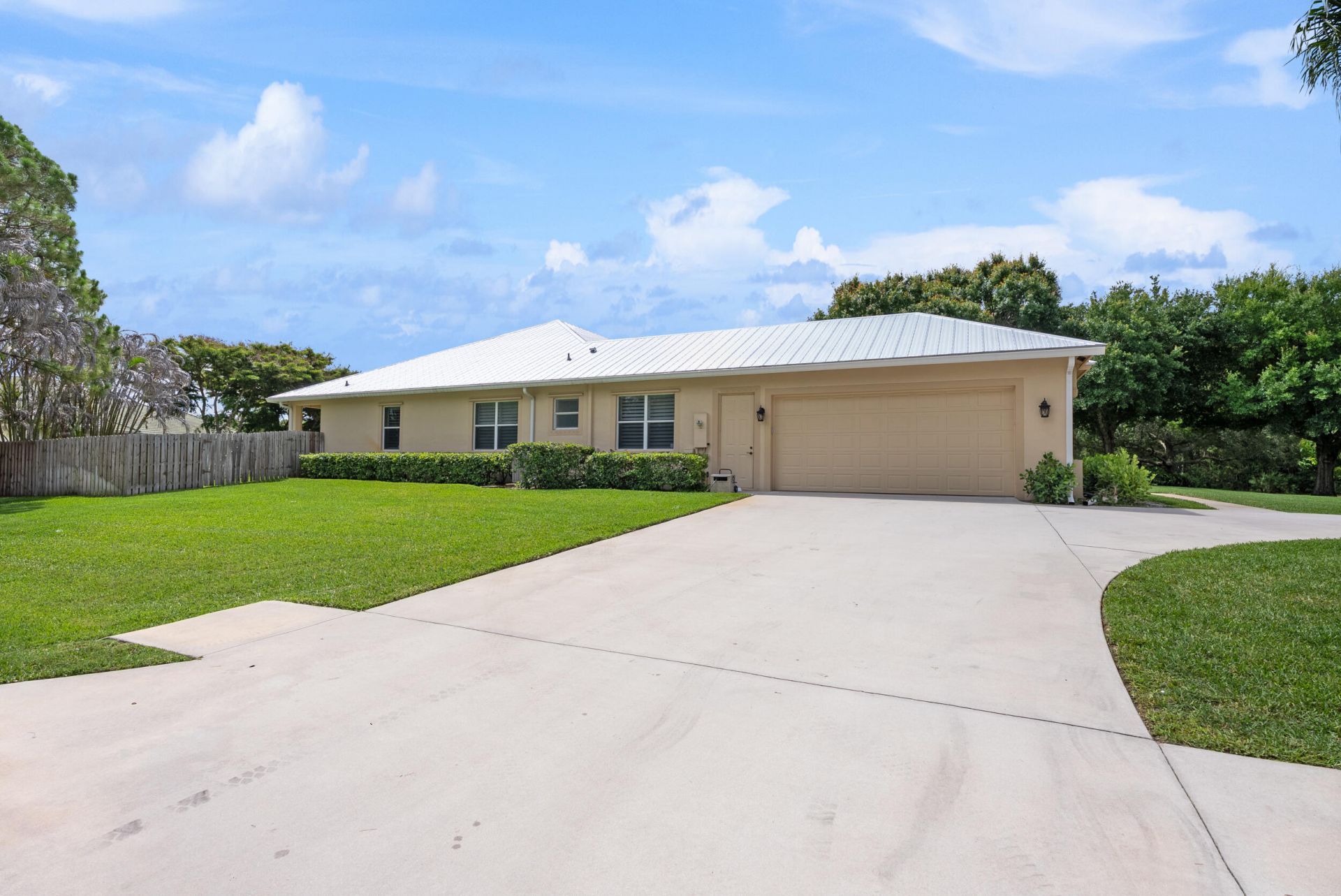 1106 SW Thoreau Court, Palm City, FL 34990 Photo