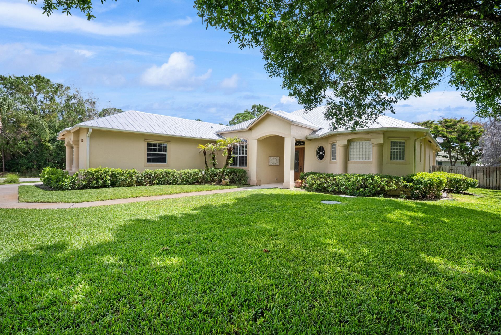 1106 SW Thoreau Court, Palm City, FL 34990 Photo