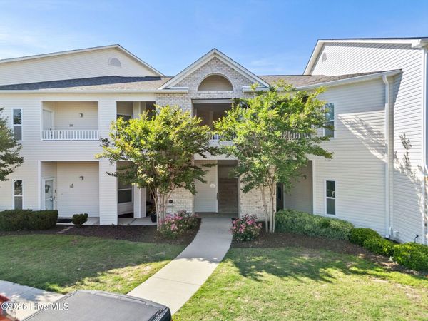 207 Fullford Lane, Unit 102, Wilmington, NC 28412