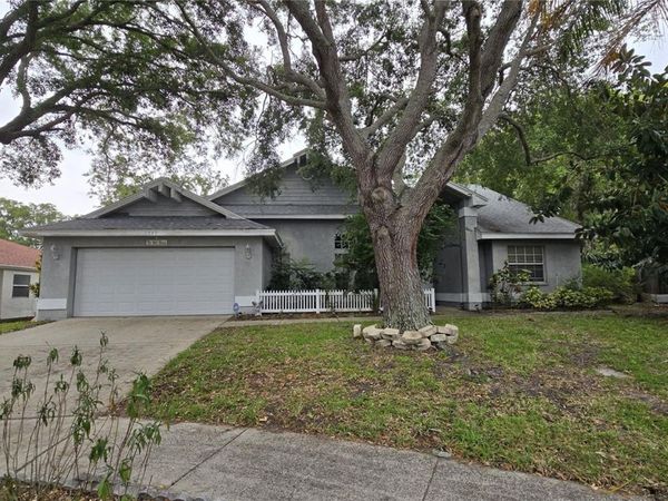 1040 TRADEWINDS DRIVE , TARPON SPRINGS, FL 34689