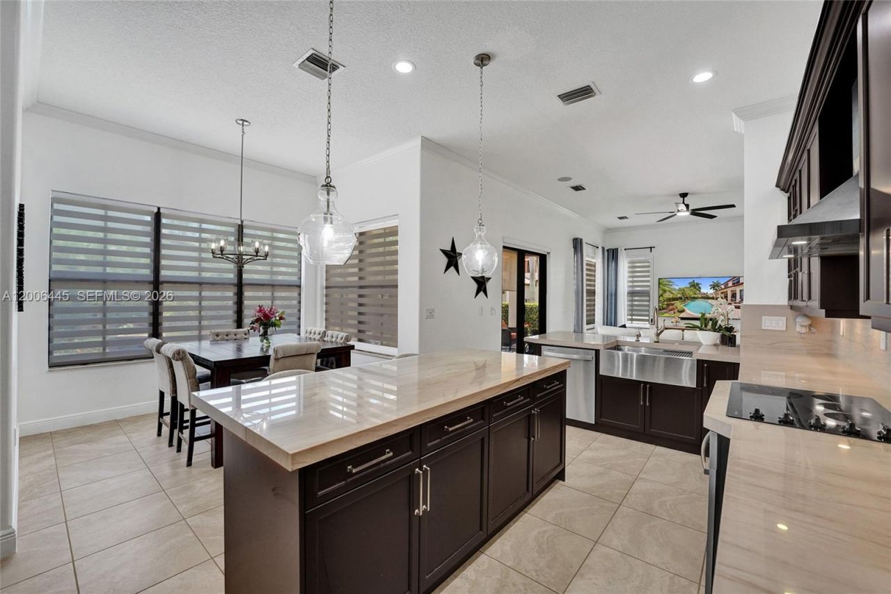 3701 NW 85th Ter , Cooper City, FL 33024 Photo