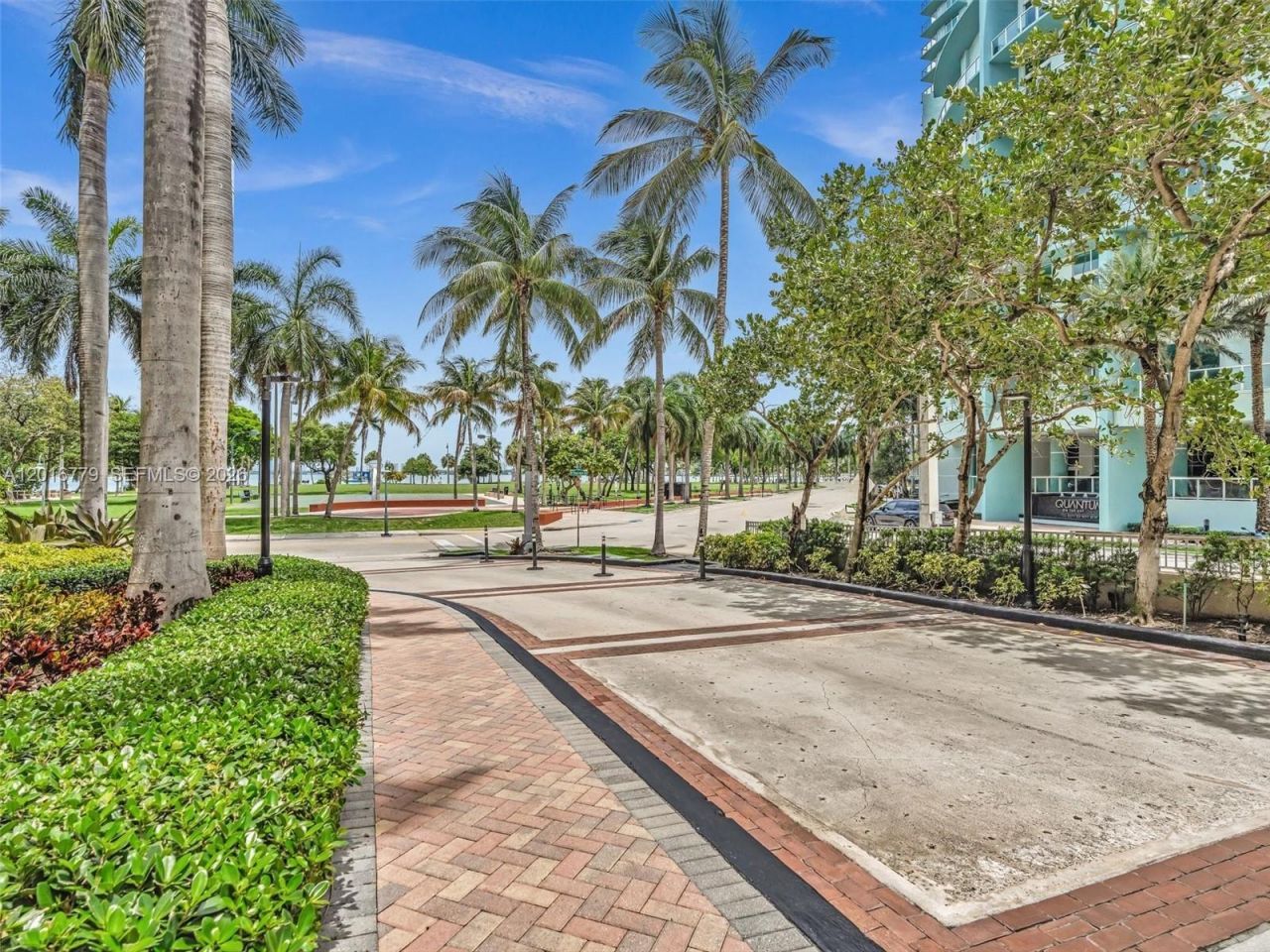 2000 N Bayshore Dr, Unit 220, Miami, FL 33137 Photo
