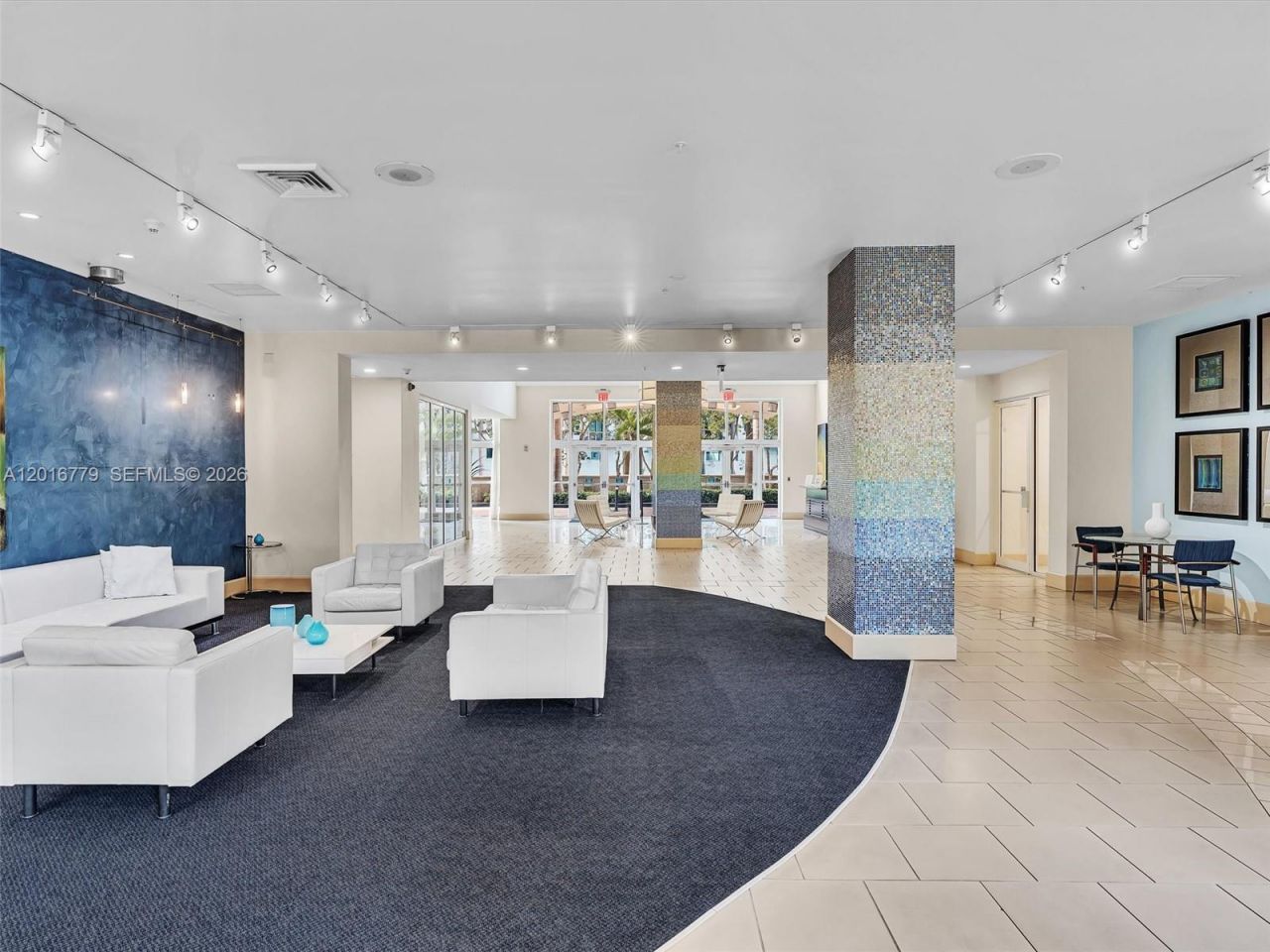 2000 N Bayshore Dr, Unit 220, Miami, FL 33137 Photo