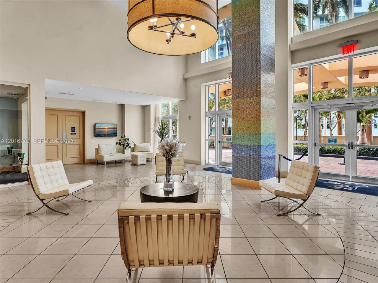 2000 N Bayshore Dr, Unit 220, Miami, FL 33137 Photo