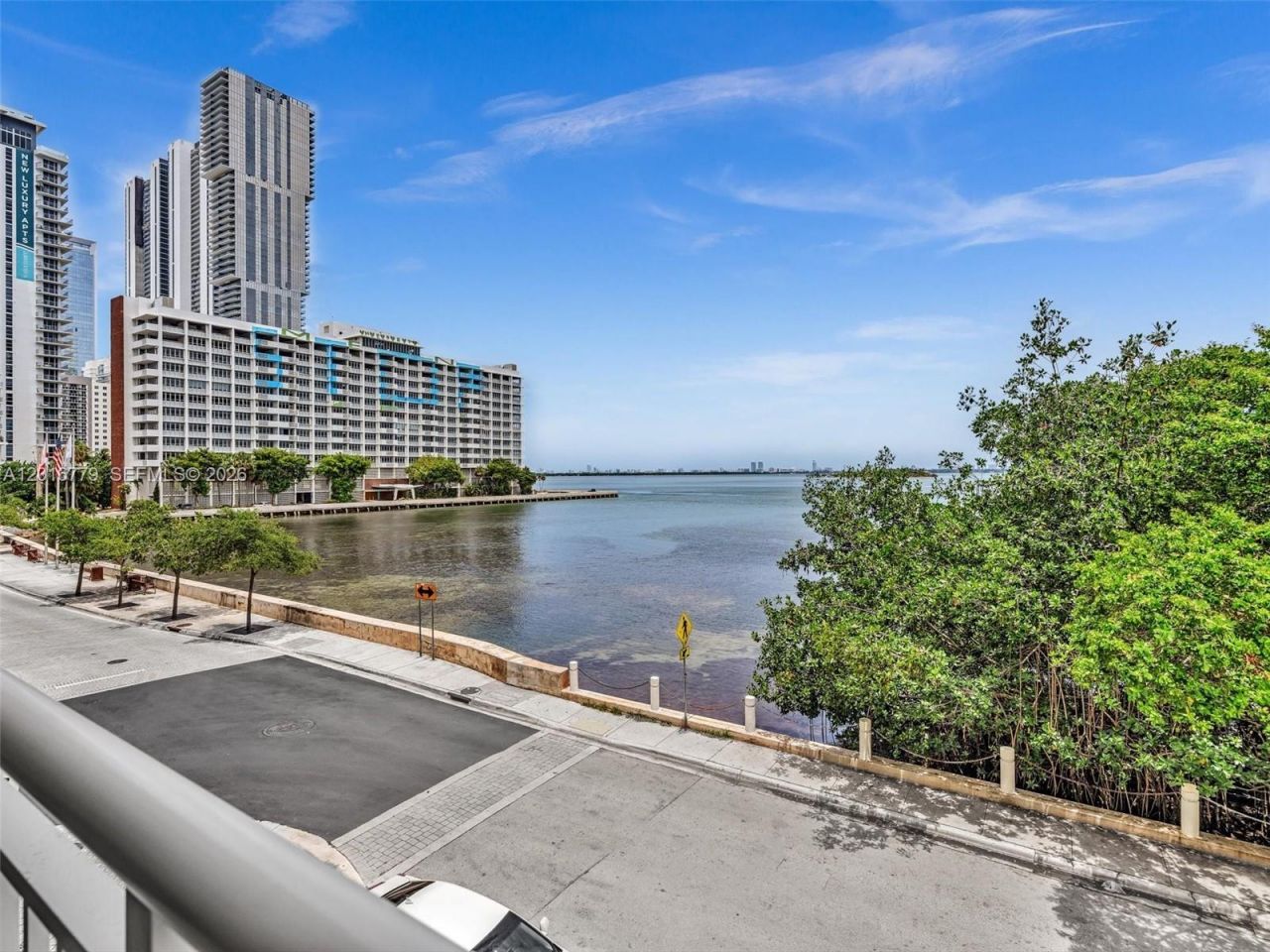 2000 N Bayshore Dr, Unit 220, Miami, FL 33137 Photo