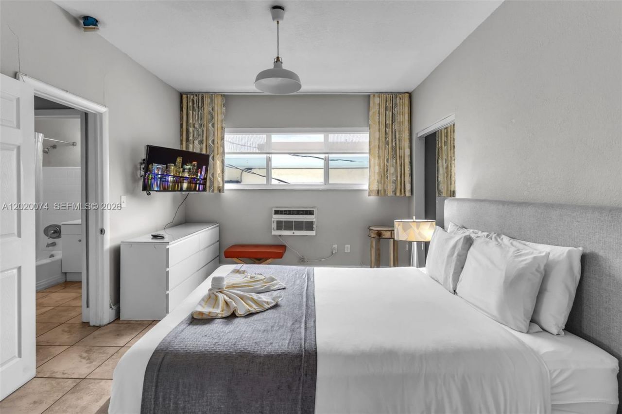 8100 Harding Ave , Unit 503, Miami Beach, FL 33141 Photo
