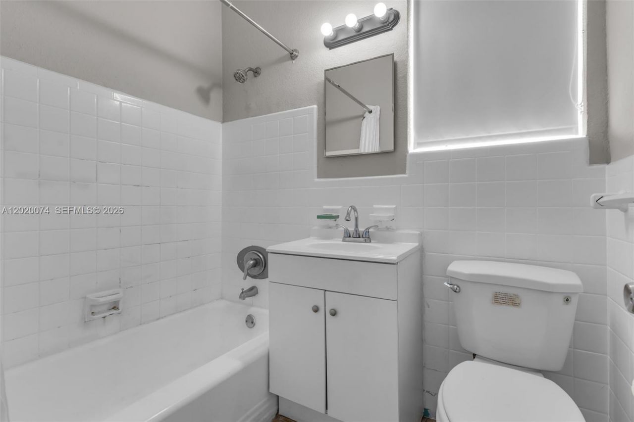 8100 Harding Ave , Unit 503, Miami Beach, FL 33141 Photo