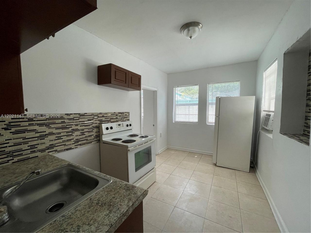 1060 NW 47th St , Unit 8, Miami, FL 33127 Photo