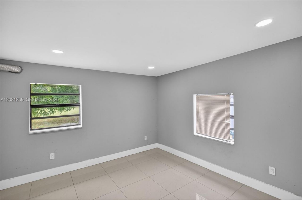 8224 NW 1st Pl , Miami, FL 33150 Photo