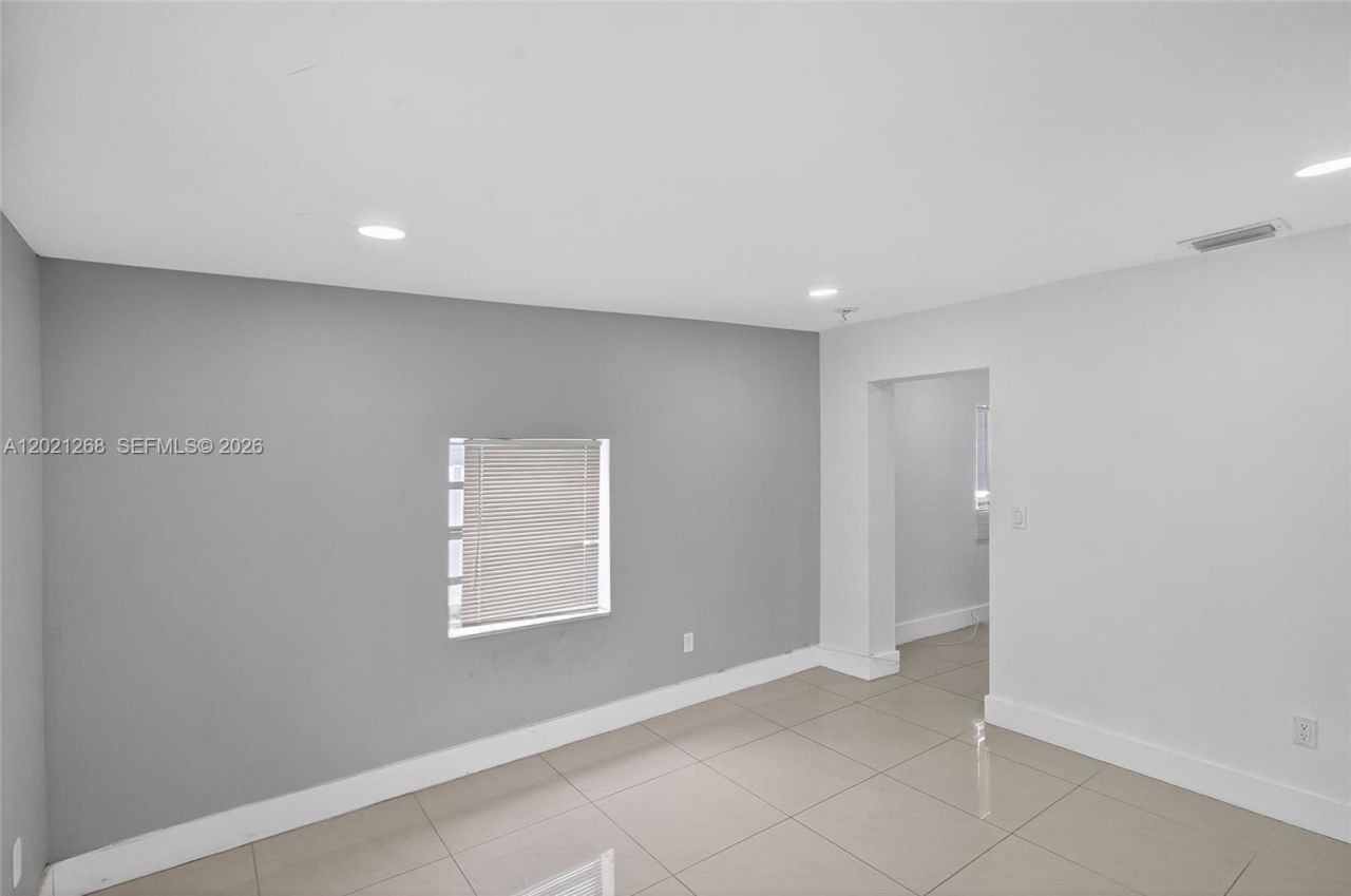 8224 NW 1st Pl , Miami, FL 33150 Photo
