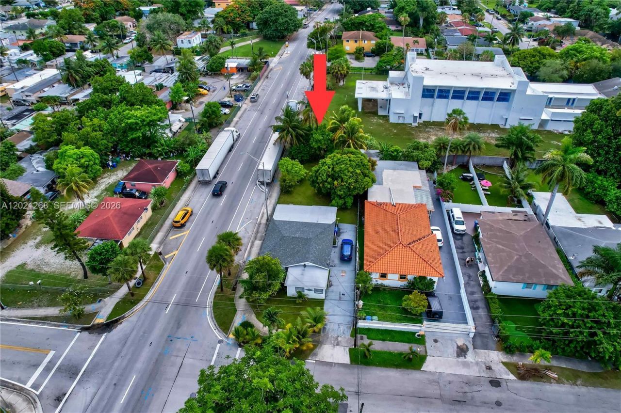 8224 NW 1st Pl , Miami, FL 33150 Photo