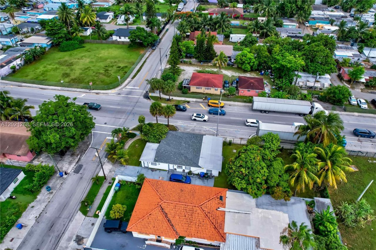 8224 NW 1st Pl , Miami, FL 33150 Photo