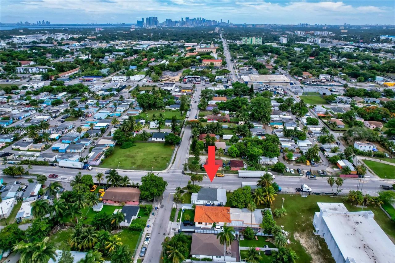 8224 NW 1st Pl , Miami, FL 33150 Photo