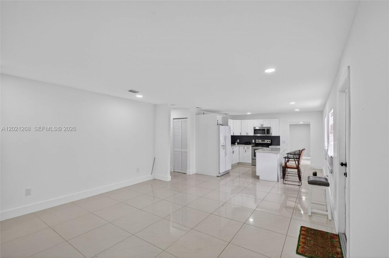 8224 NW 1st Pl , Miami, FL 33150 Photo