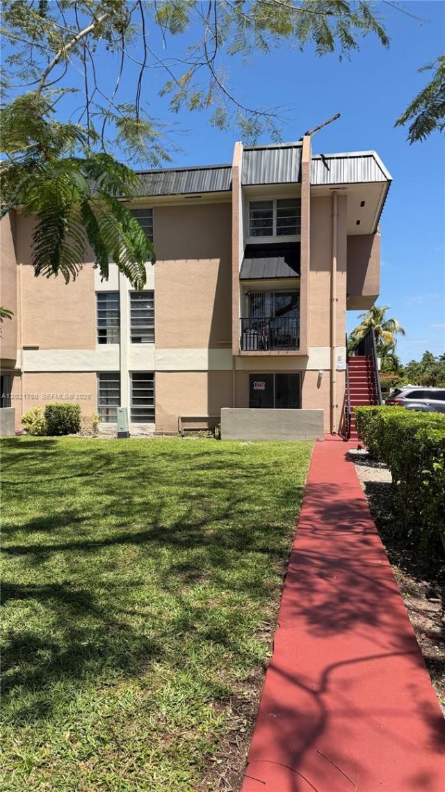 3901 SW 109th Ave , Unit 4, Miami, FL 33165 Photo