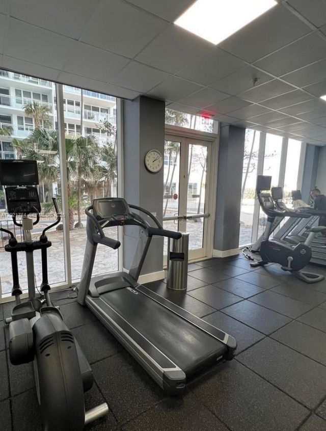 2030 S Ocean Dr, Unit 2118, Hallandale Beach, FL 33009 Photo