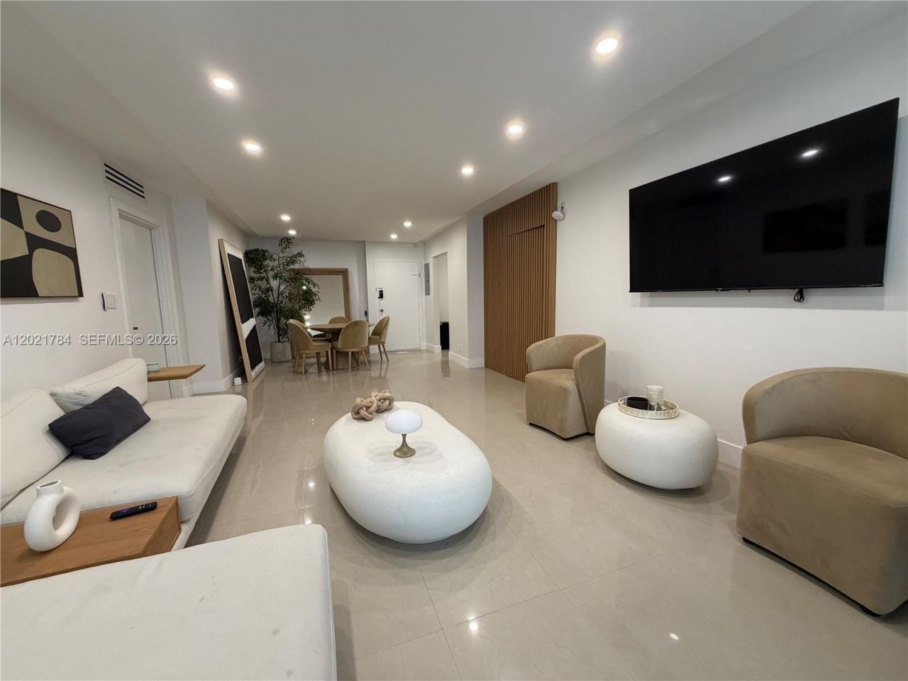 2030 S Ocean Dr, Unit 2118, Hallandale Beach, FL 33009 Photo
