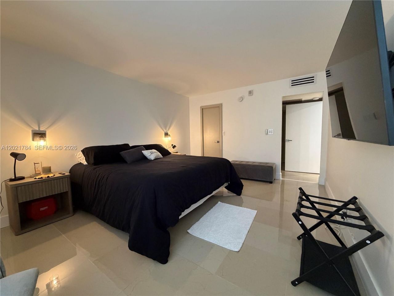 2030 S Ocean Dr, Unit 2118, Hallandale Beach, FL 33009 Photo