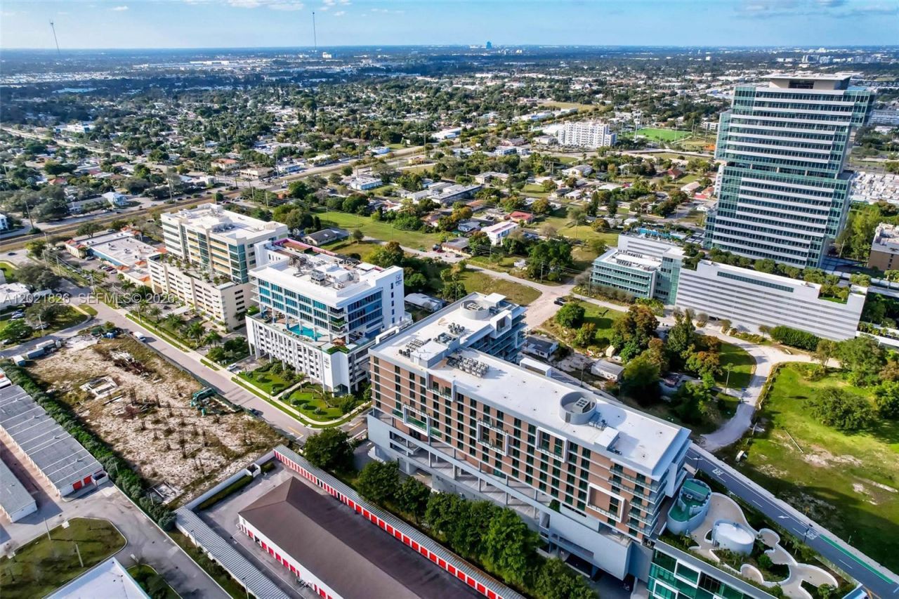 21290 Biscayne Blvd , Unit 210, Aventura, FL 33180 Photo