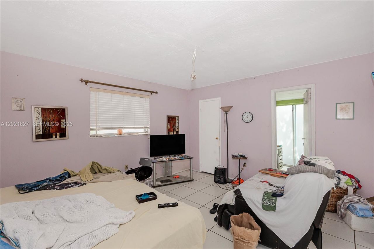 3905 SW 67th Ter, Miramar, FL 33023 Photo
