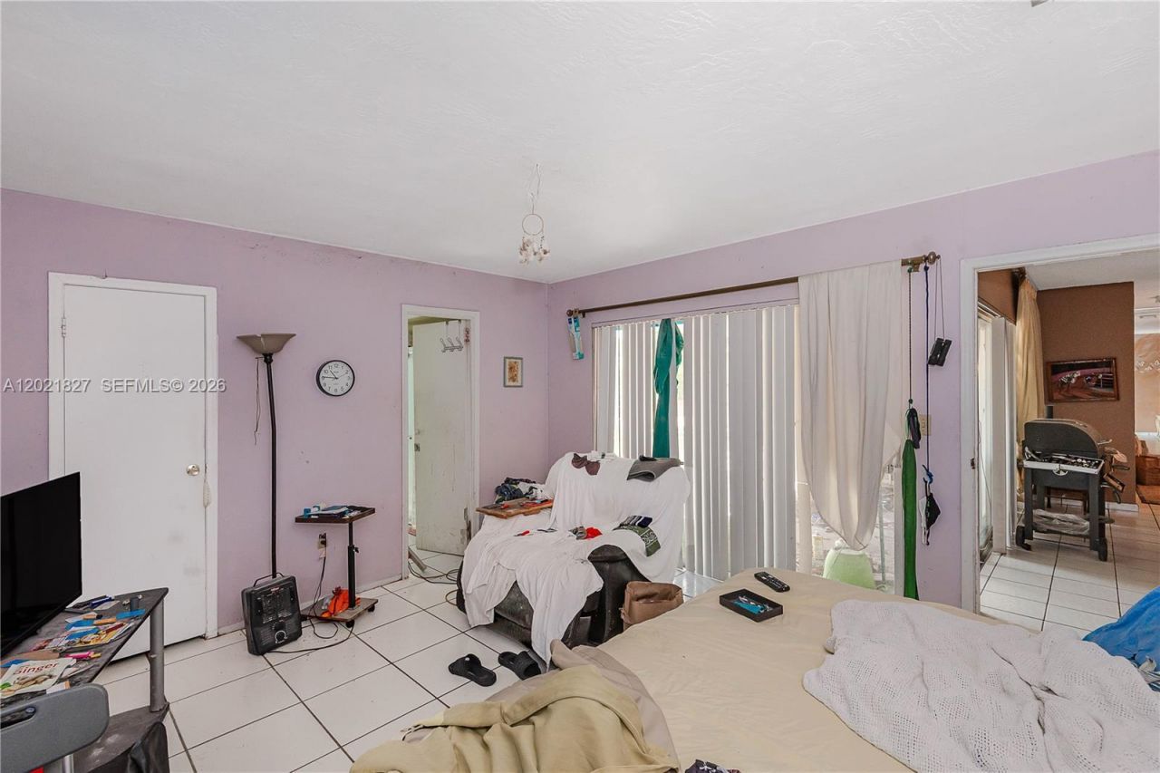 3905 SW 67th Ter, Miramar, FL 33023 Photo