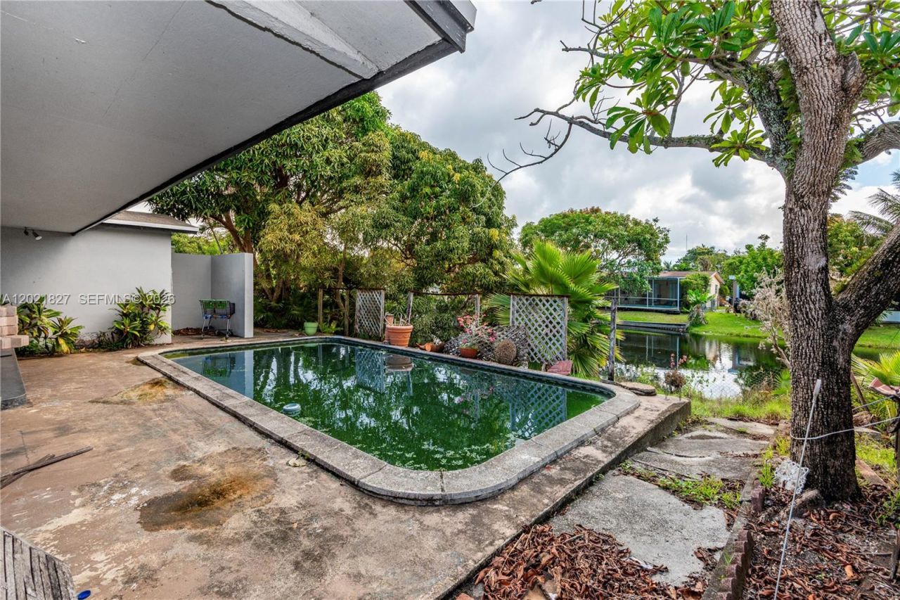 3905 SW 67th Ter, Miramar, FL 33023 Photo