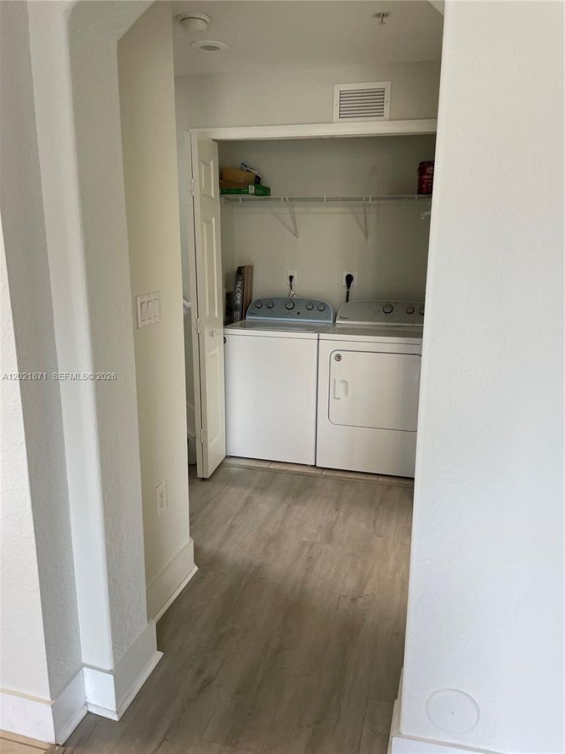 11102 NW 83rd St, Unit 201, Doral, FL 33178 Photo