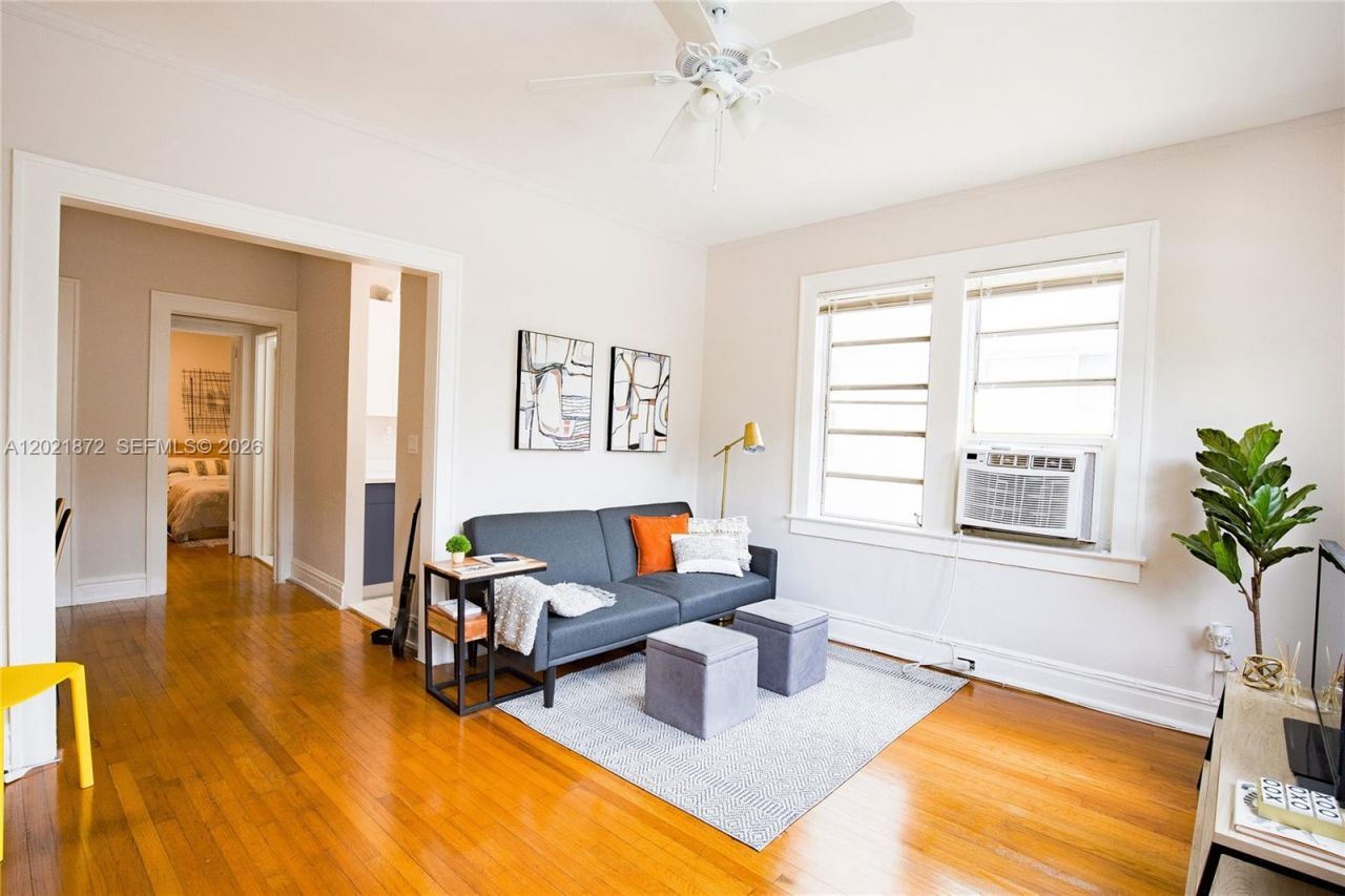 320 Mendoza Ave, Unit 2, Miami, FL 33134 Photo