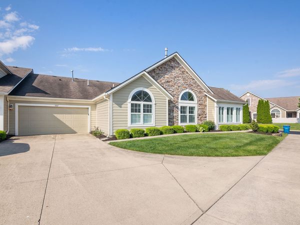 1067 Distinctive Way , Greenfield, IN 46140