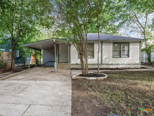 933 Haynes Street , San Marcos, TX 78666