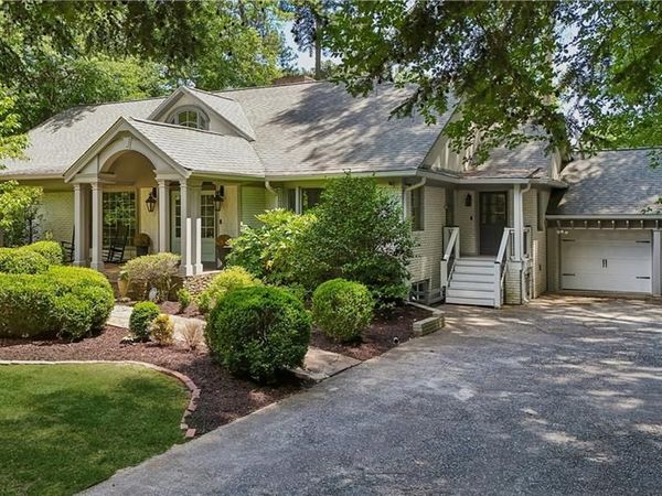1290 Peachtree Battle Avenue NW, Atlanta, GA 30327