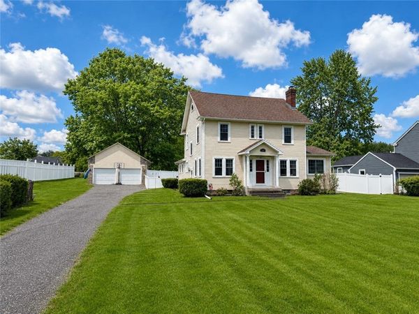 1240 Canandaigua Road , Palmyra, NY 14522