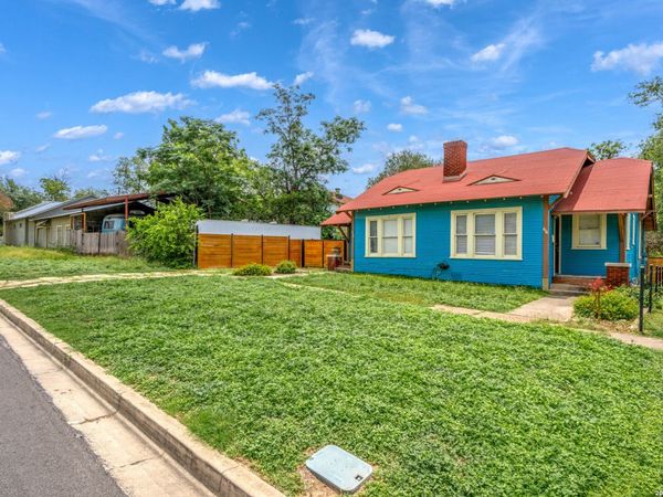 616 W Agarita, San Antonio, TX 78212