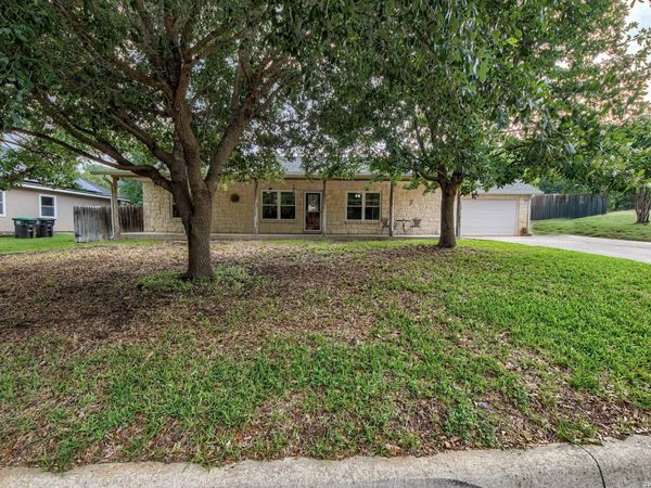 116 River Frst, Castroville, TX 78009