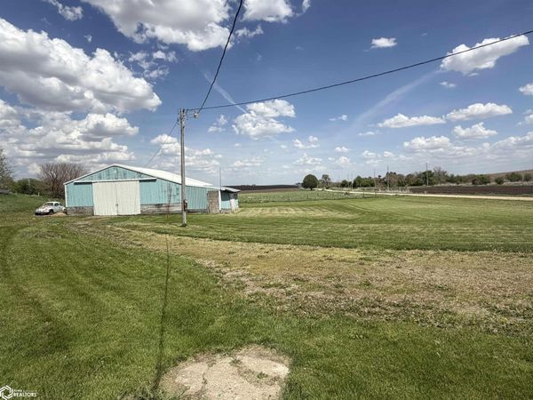 1831 220Th Street, State Center, IA 50247
