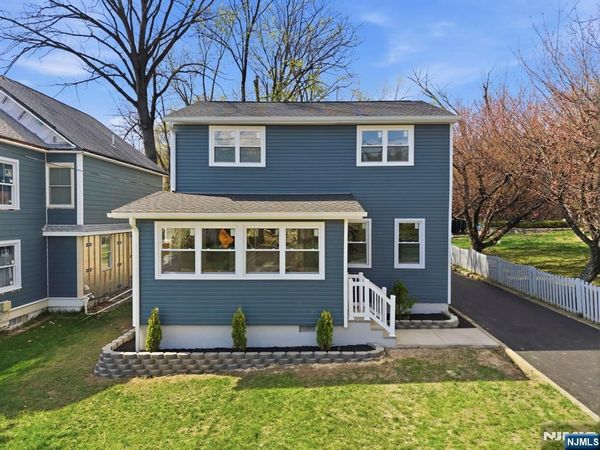 59 Erie Avenue, MIDLAND PARK, NJ 07432