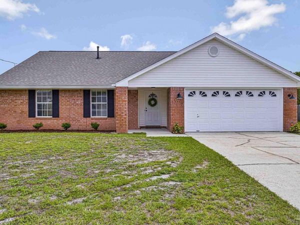 4026 Shorewood Dr, Pensacola, FL 32507