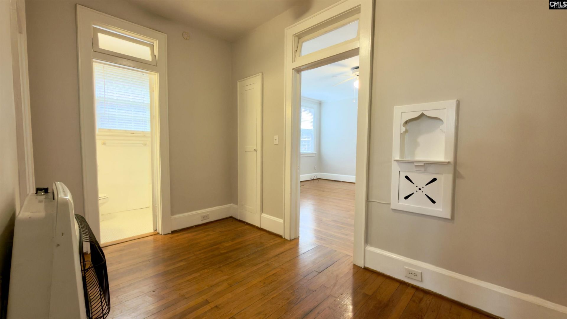 1030 Kinard Court  Photo 11
