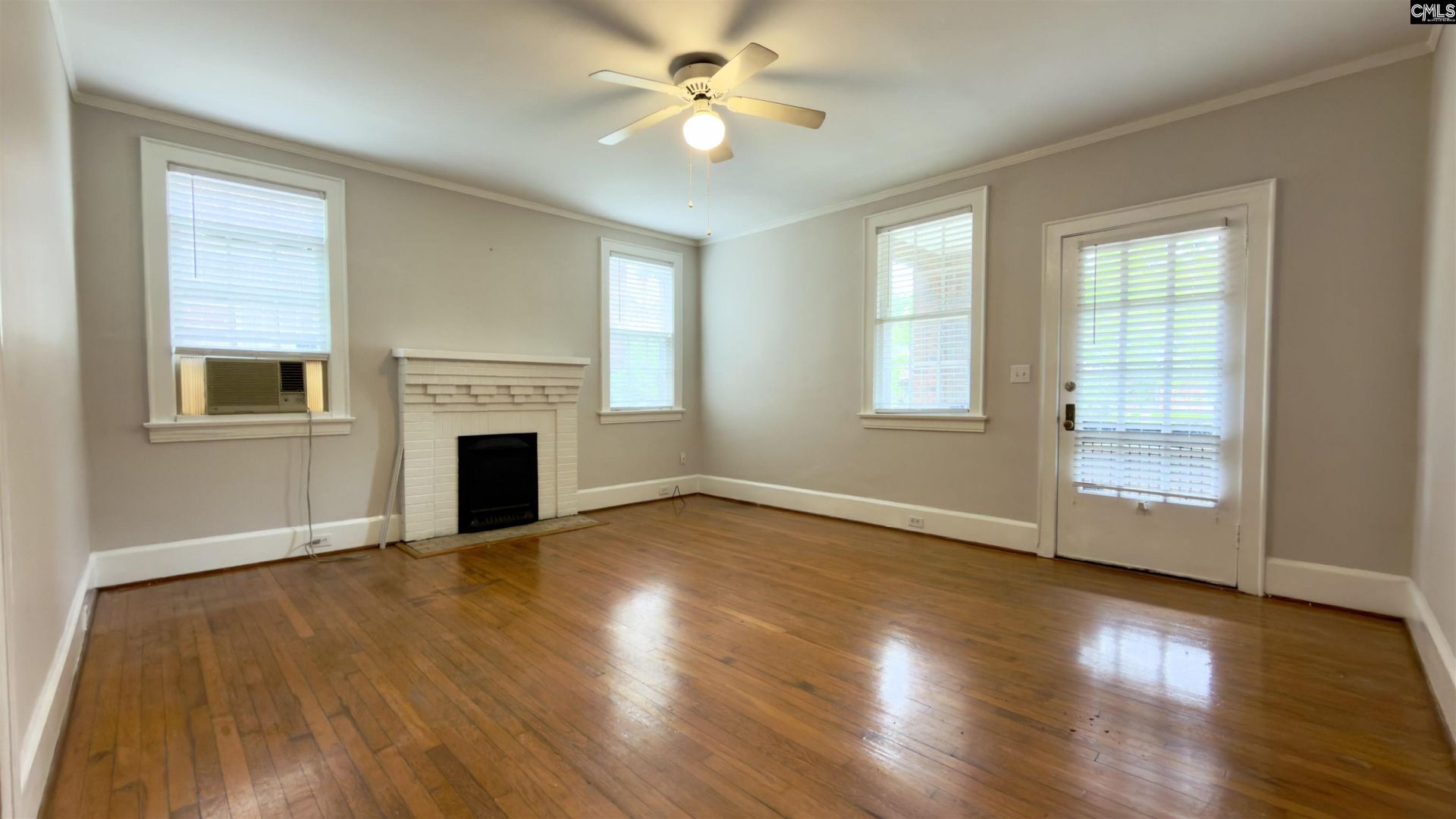 1030 Kinard Court  Photo 9