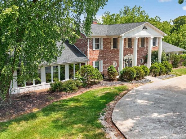 717 N Marshall Road, Paoli, IN 47454