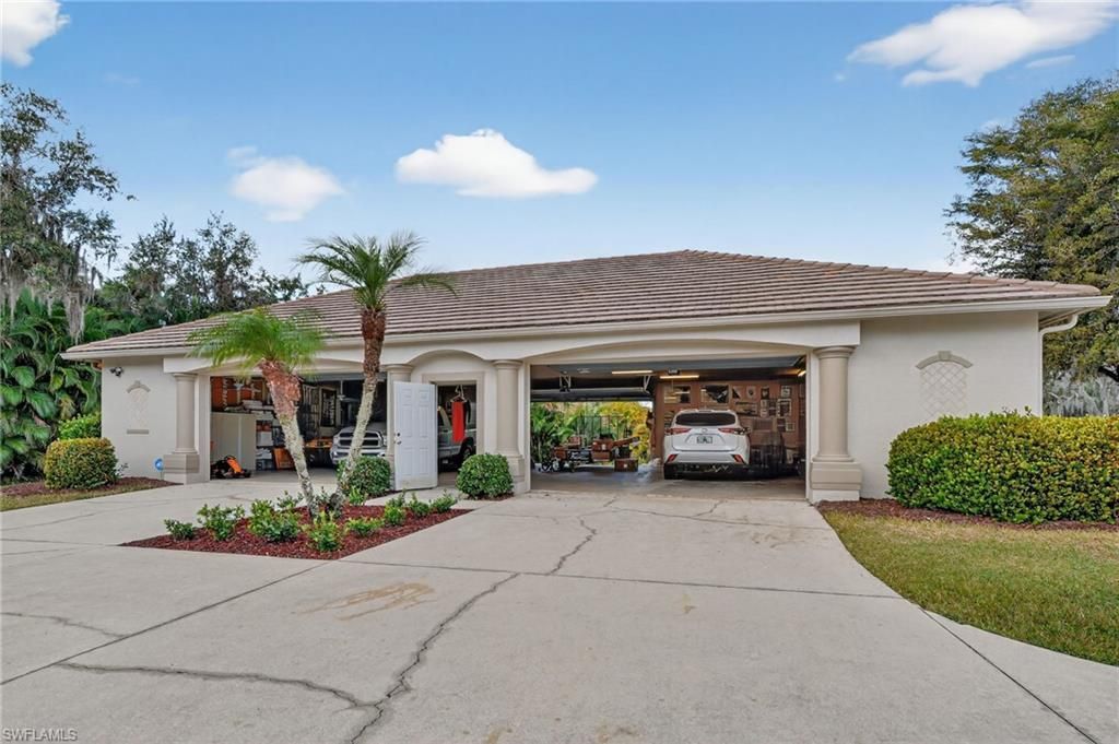 1964 Rialto Way , Alva, FL 33920 Photo