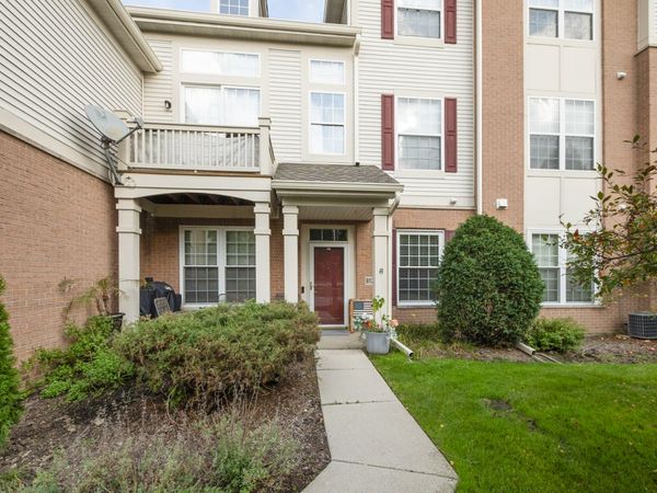 8120 Concord Lane , Unit H, Justice, IL 60458