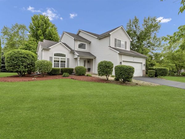 360 Thomas Drive , West Chicago, IL 60185